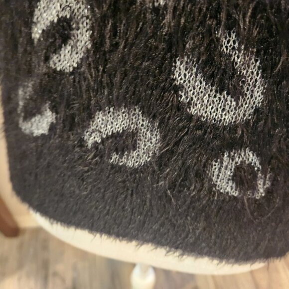 APT 9 Black and Silver Sweater. NWT. Size XS - Picture 10 of 15